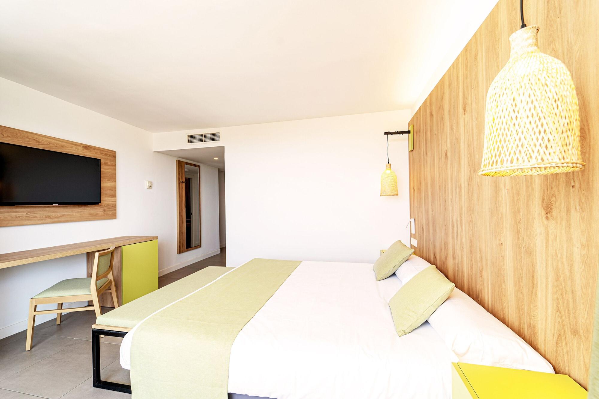 Ibersol Siurell Hotel Са Кома Екстериор снимка