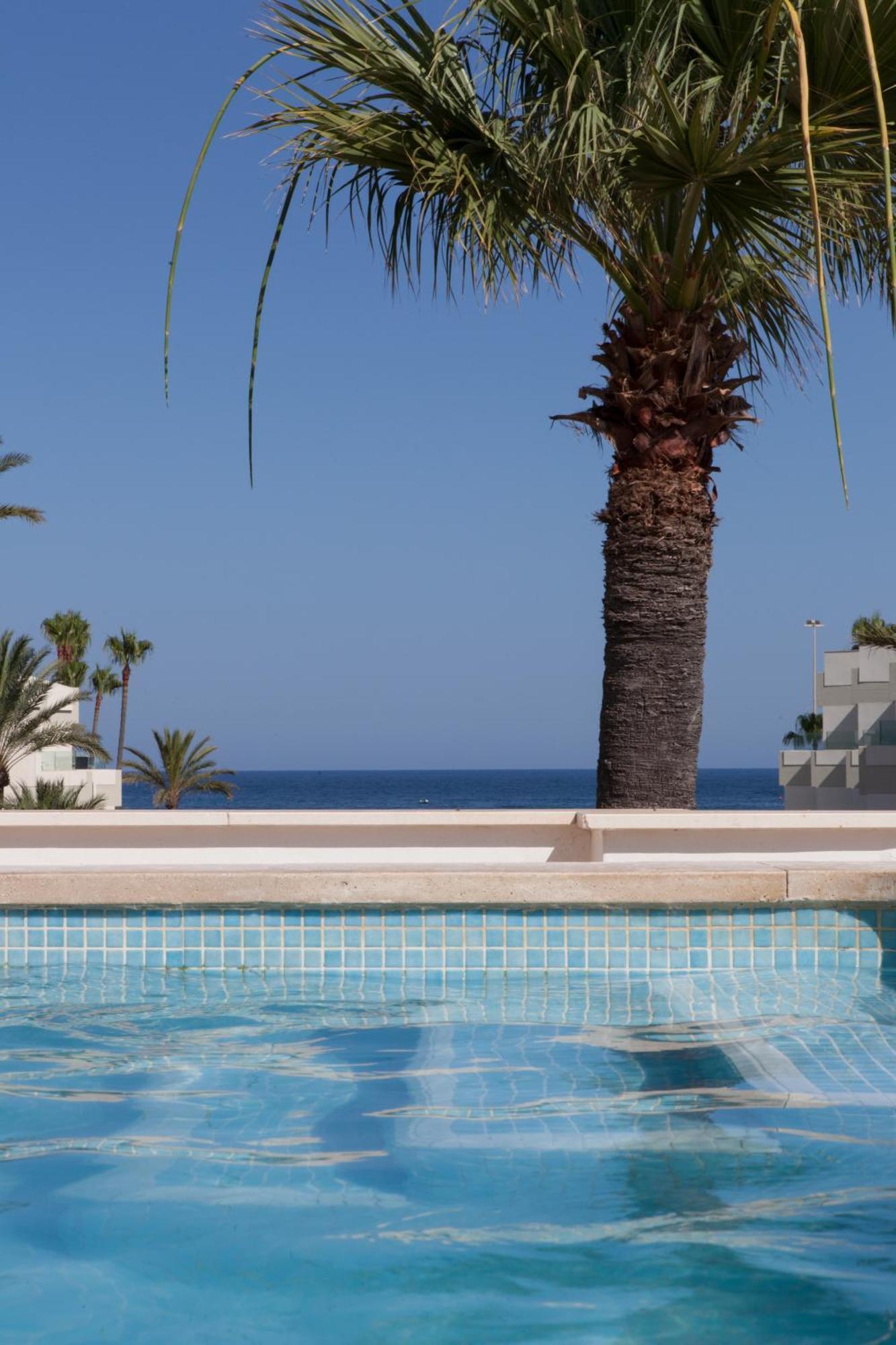 Ibersol Siurell Hotel Са Кома Екстериор снимка